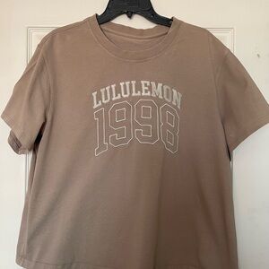 lululemon Relaxed Fit Jersey Tee. Sheer Oak Color. Womens size 14.